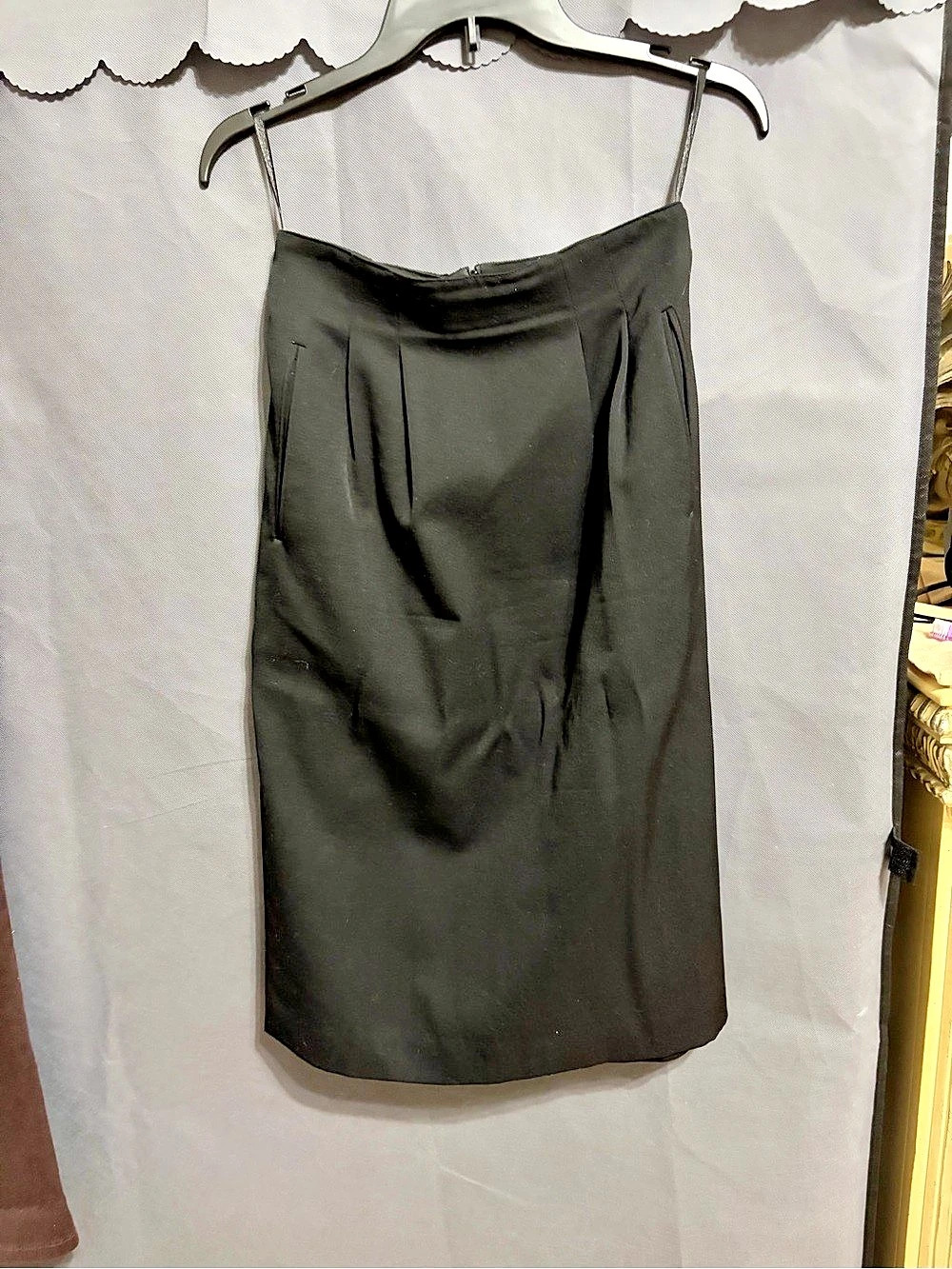 Liz Claiborne Collection Black Midi Skirt Size 6